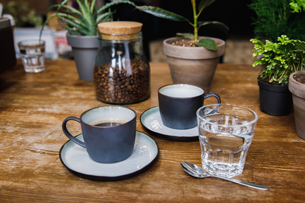 Kleine Cafés sind ein wichtiger Bestandteil des Viertels