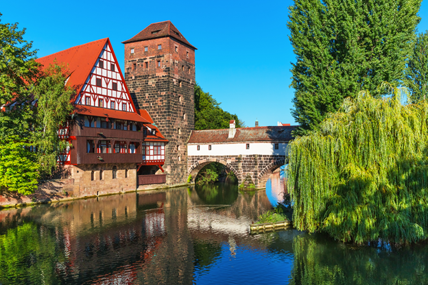 Die ruhigen Gewässer in Nürnberg sind ideal für Stand-Up Paddeling geeignet, auch wenn es das erste Mal ist